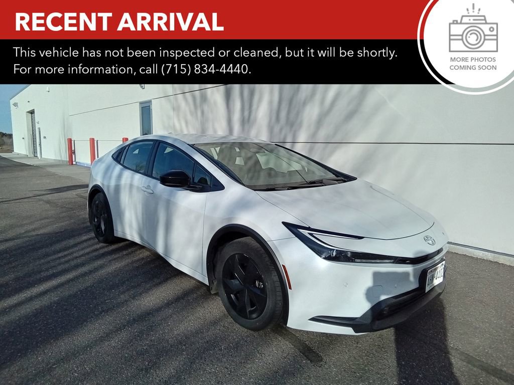 Used 2023 Toyota Prius LE FWD image 1