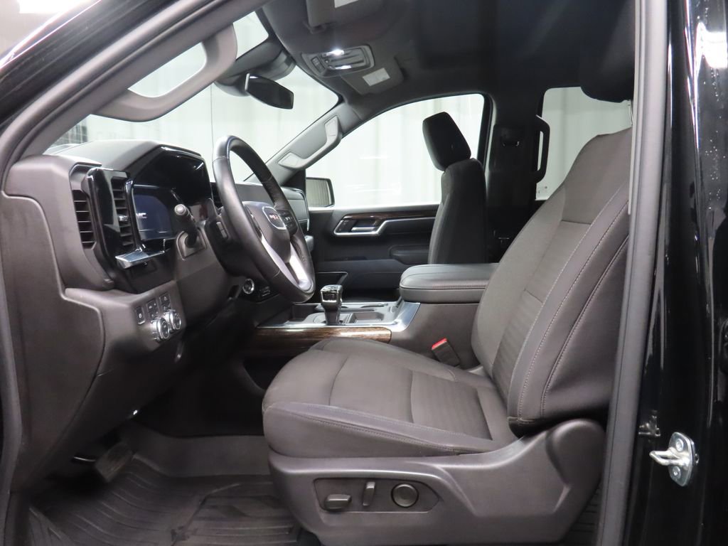 Used 2025 GMC Sierra 1500 Elevation AWD/4WD image 12
