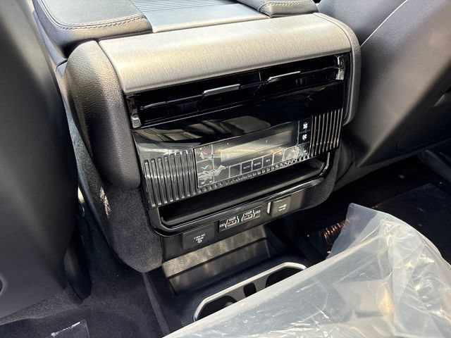 New 2026 Jeep Grand Wagoneer L Limited AWD/4WD image 14