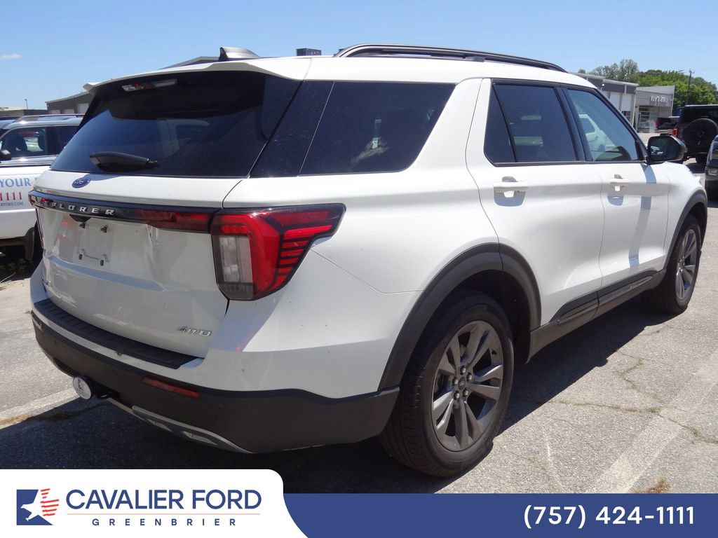 Used 2026 Ford Explorer Active w/ Active Comfort Package AWD/4WD image 9