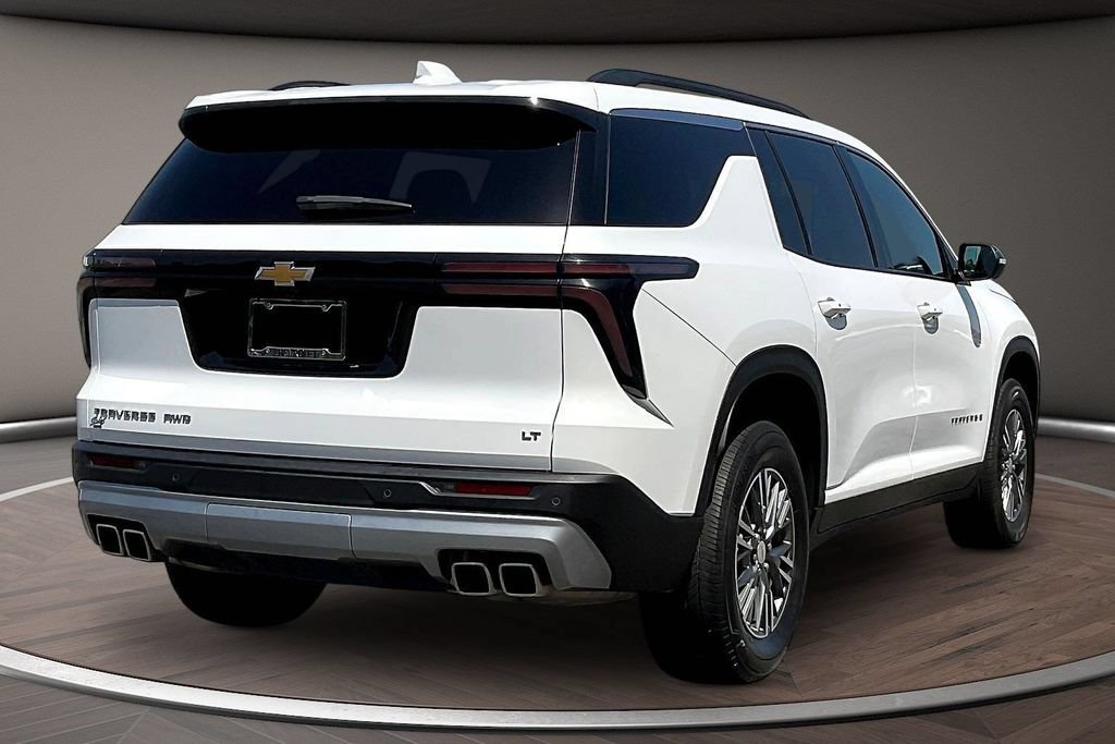 Used 2024 Chevrolet Traverse LT AWD/4WD image 6