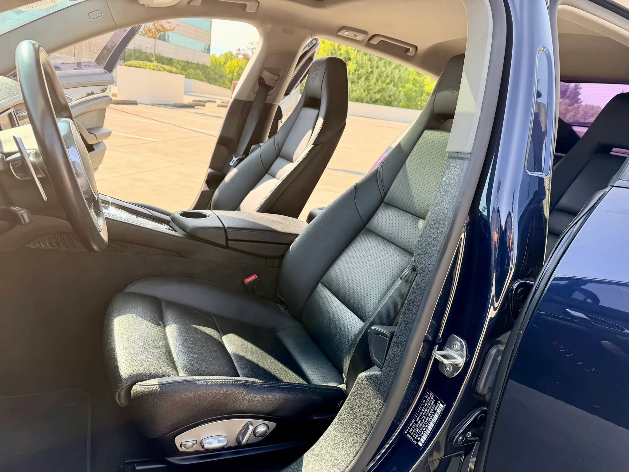 Used 2016 Porsche Panamera Edition RWD image 37