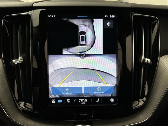 Certified 2025 Volvo XC60 B5 Plus w/ Climate Package image 17
