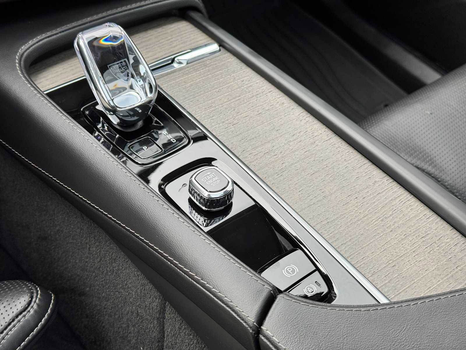 Used 2023 Volvo XC90 T8 Ultimate w/ Protection Package Premier image 26