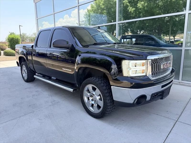 Used 2011 GMC Sierra 1500 SLE w/ Power Tech Package AWD/4WD image 2