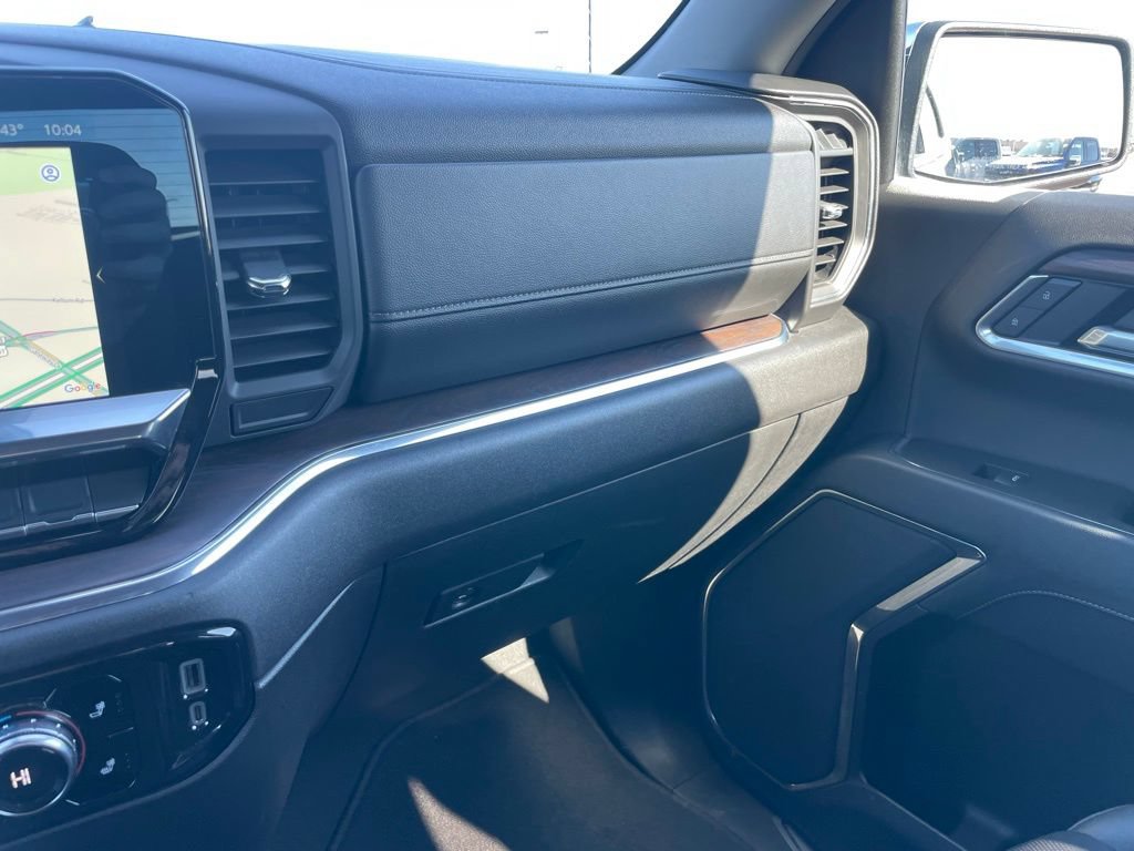 Used 2025 GMC Sierra 1500 SLT AWD/4WD image 53