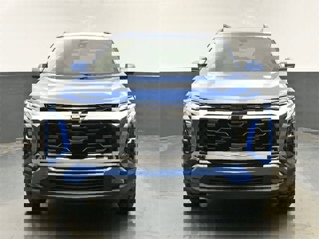 New 2026 Chevrolet Equinox ACTIV w/ Convenience Package III image 3