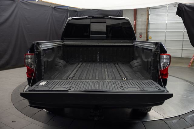 Used 2019 Nissan Titan PRO-4X w/ Pro-4x Convenience Package image 11
