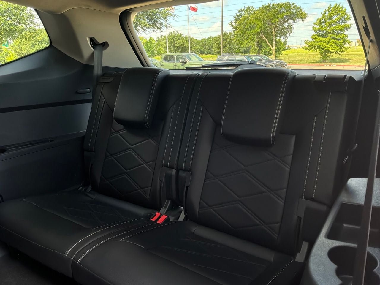Used 2026 Volkswagen Atlas SE AWD/4WD image 13