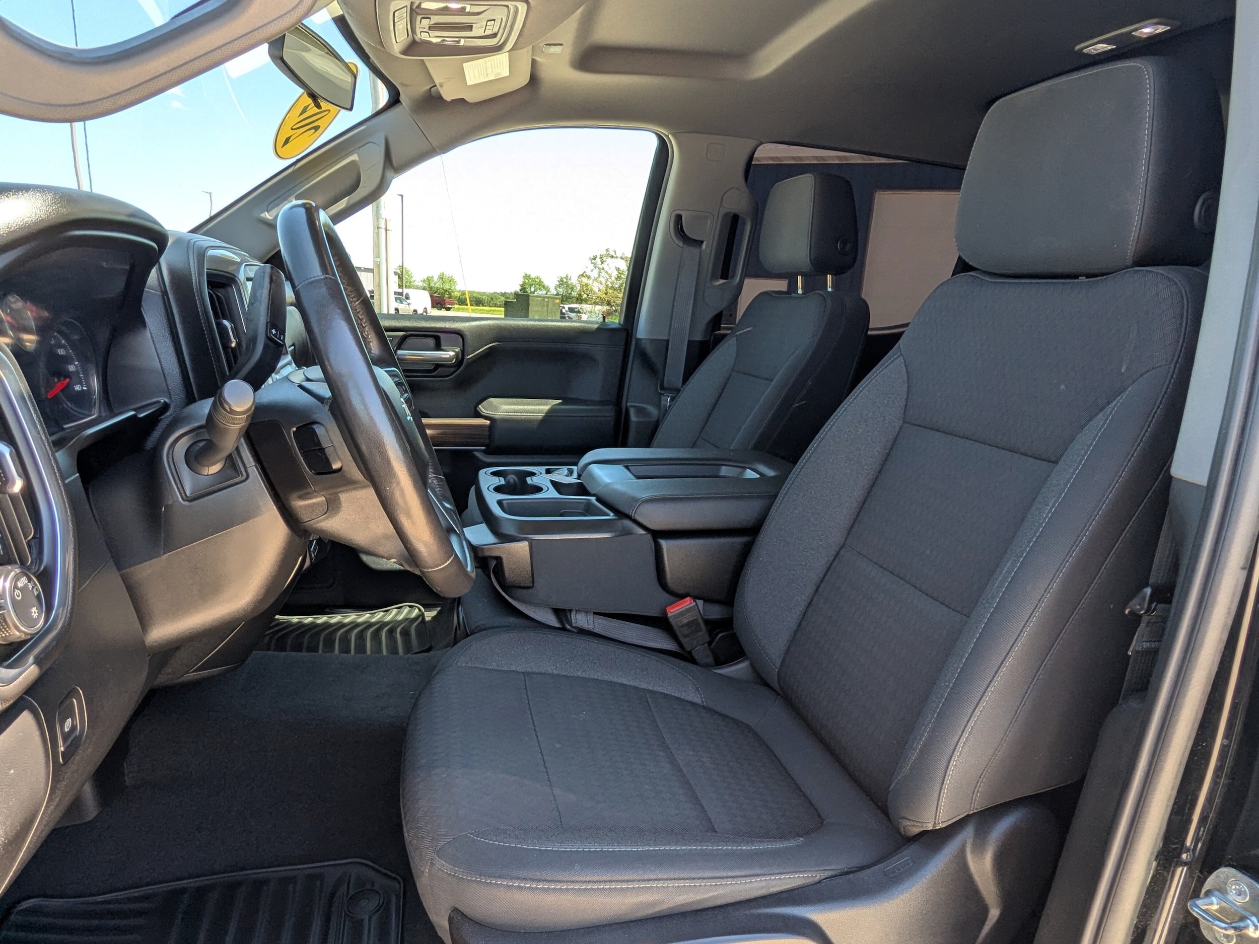 Used 2020 Chevrolet Silverado 1500 LT w/ All-Star Edition AWD/4WD image 6