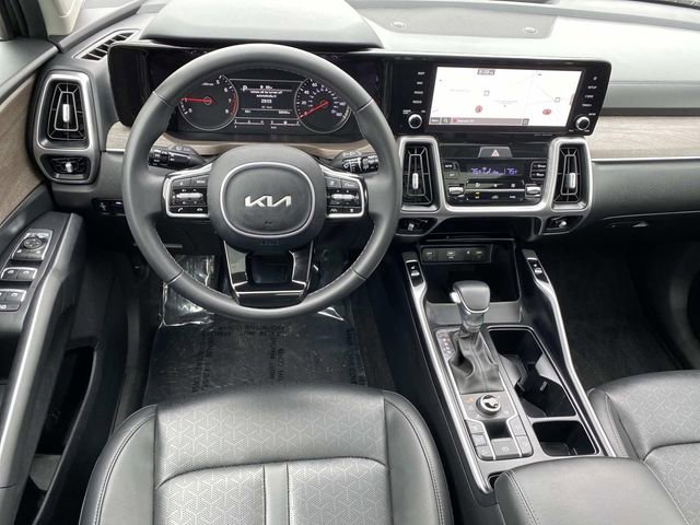 Used 2023 Kia Sorento X-Line EX image 8