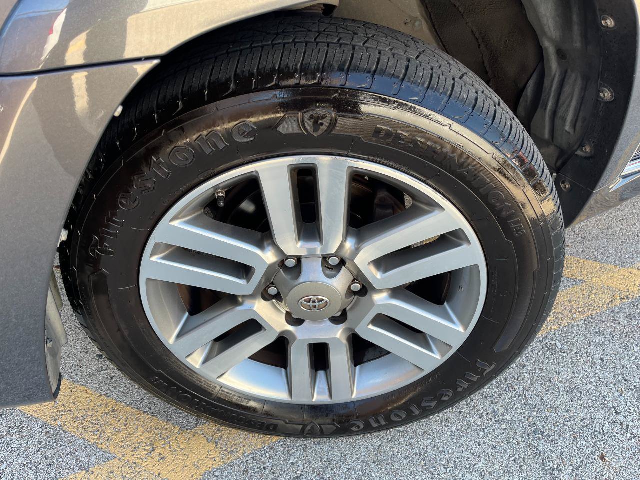 Used 2013 Toyota 4Runner Limited AWD/4WD image 37