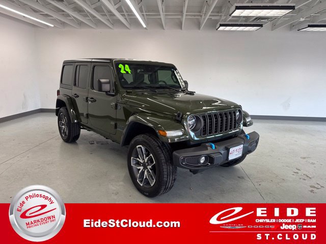 Used 2024 Jeep Wrangler Unlimited w/ Convenience Group AWD/4WD image 1