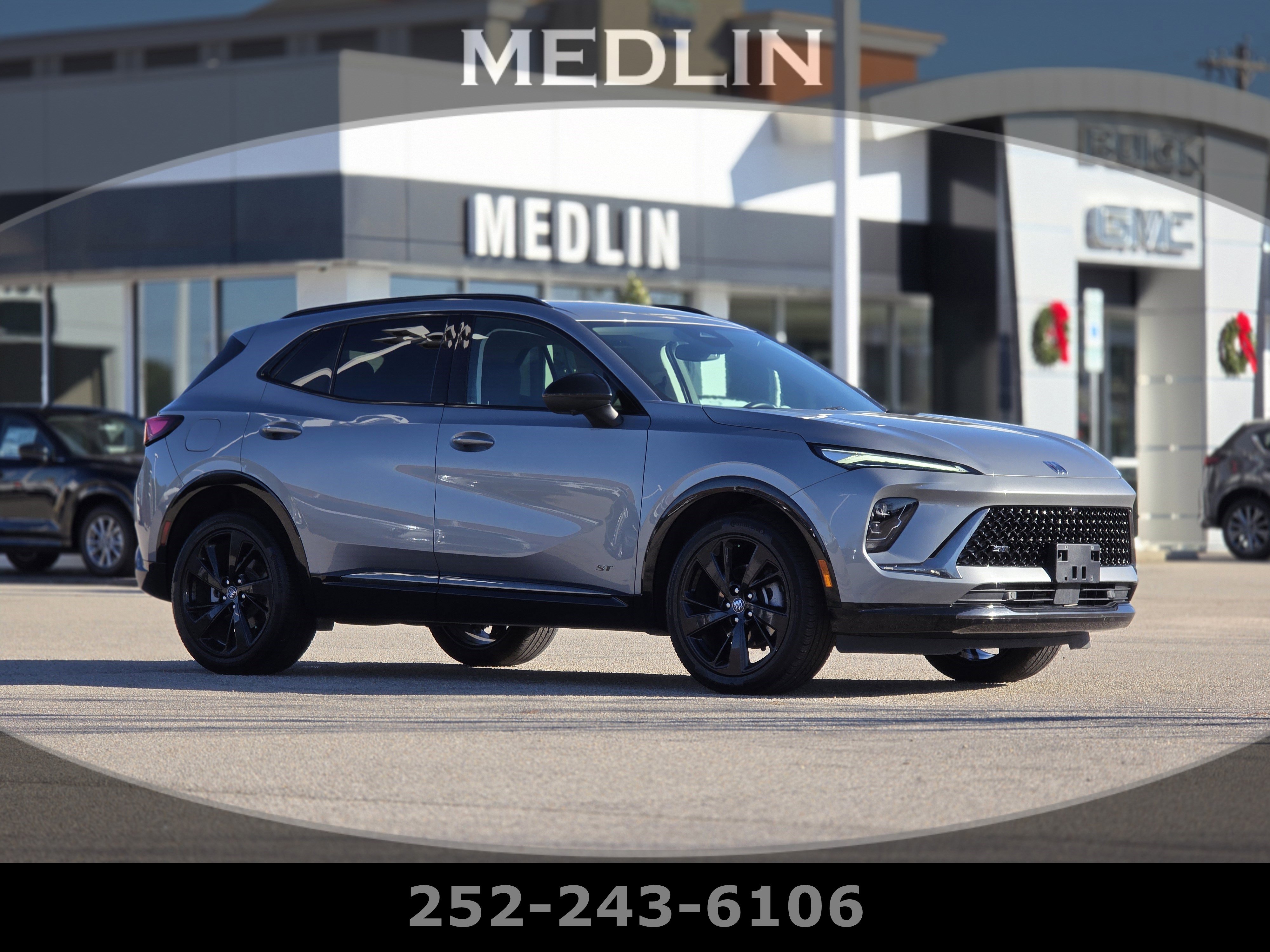 Used 2025 Buick Envision Sport Touring image 1