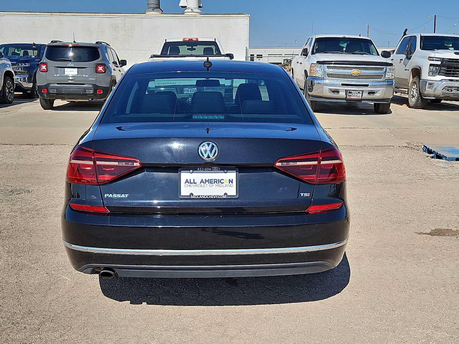 Used 2019 Volkswagen Passat 2.0T Wolfsburg FWD image 7