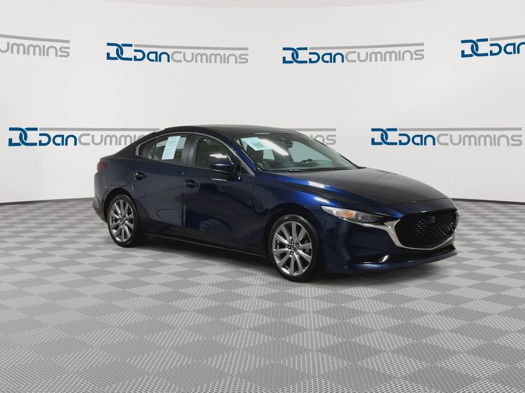 Used 2019 MAZDA MAZDA3 Sedan image 2