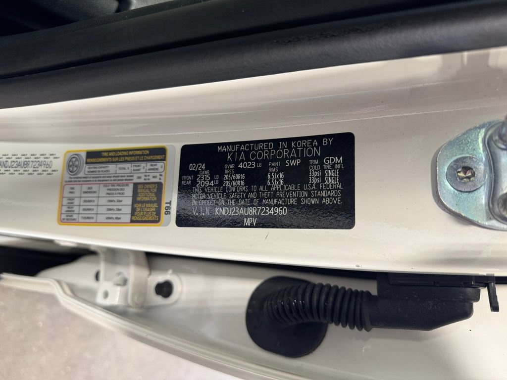 Certified 2024 Kia Soul LX FWD image 31