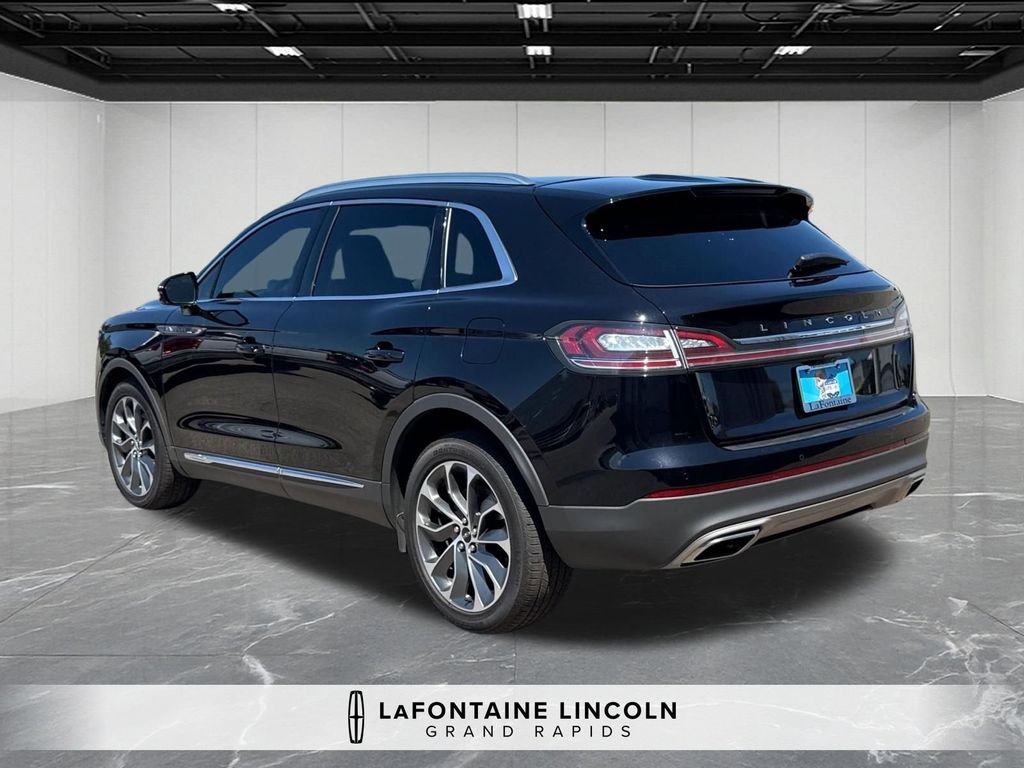 Certified 2022 Lincoln Nautilus Reserve AWD/4WD image 3