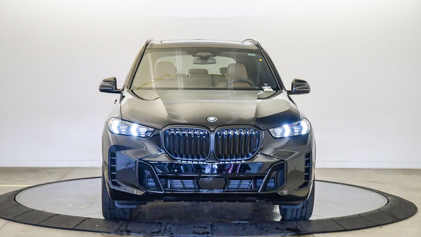 New 2026 BMW X5 xDrive50e w/ M Sport Package AWD/4WD image 7