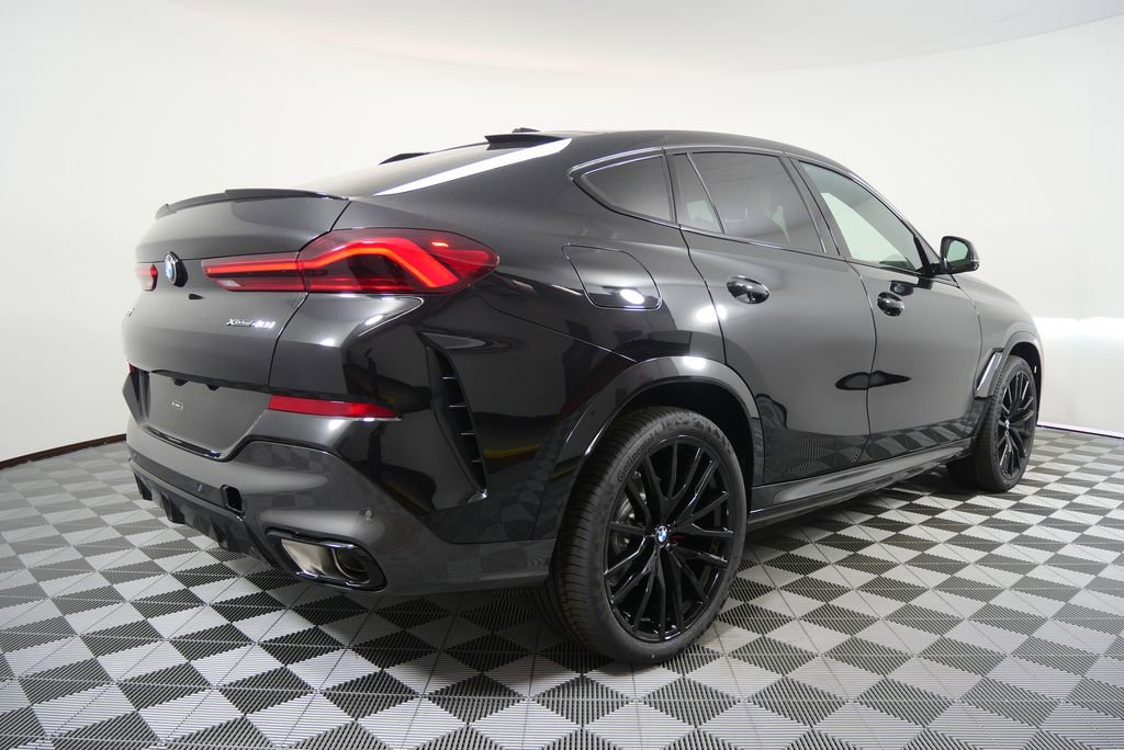 New 2026 BMW X6 xDrive40i w/ Executive Package image 3
