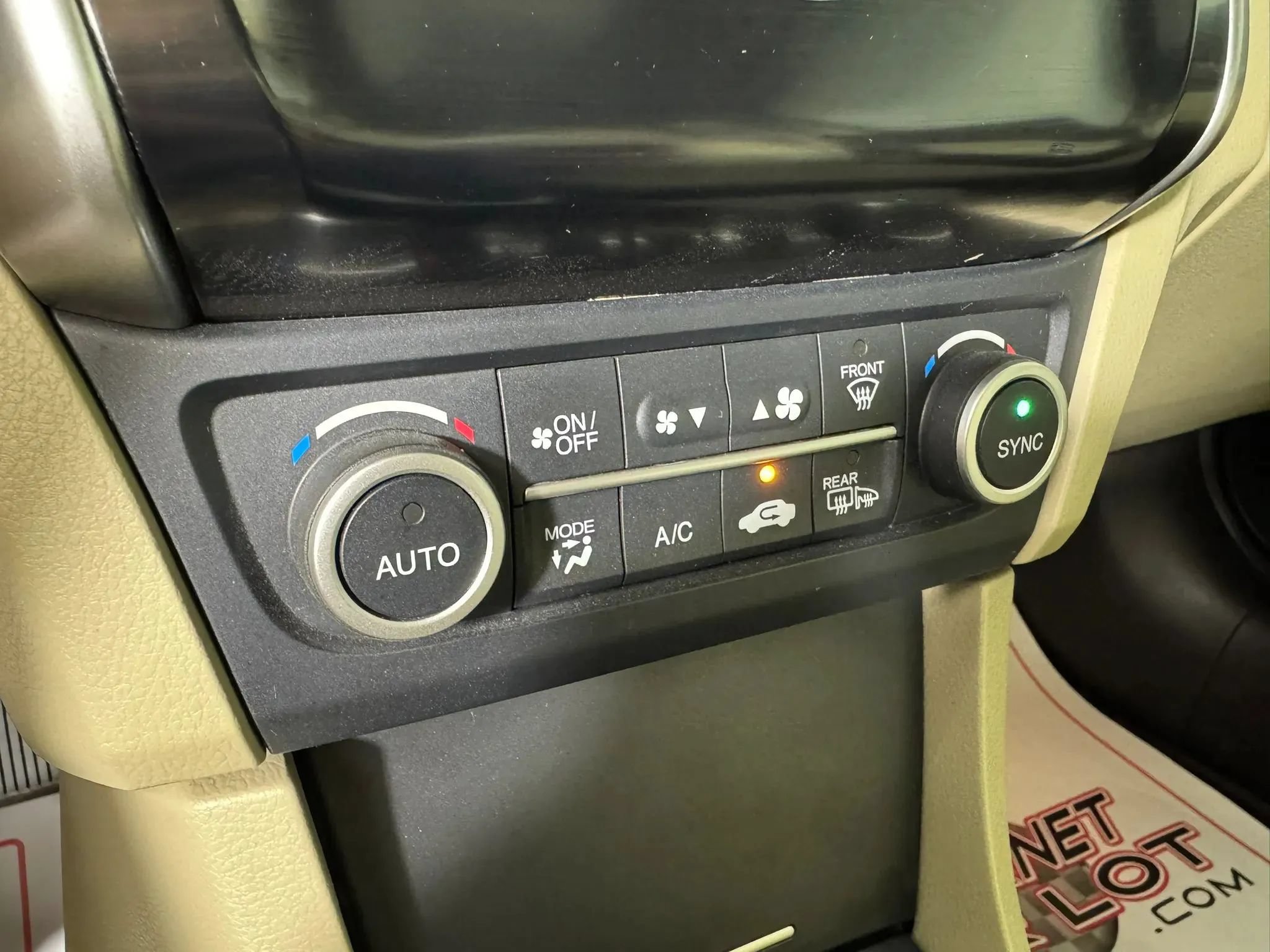 Used 2017 Acura ILX FWD image 19