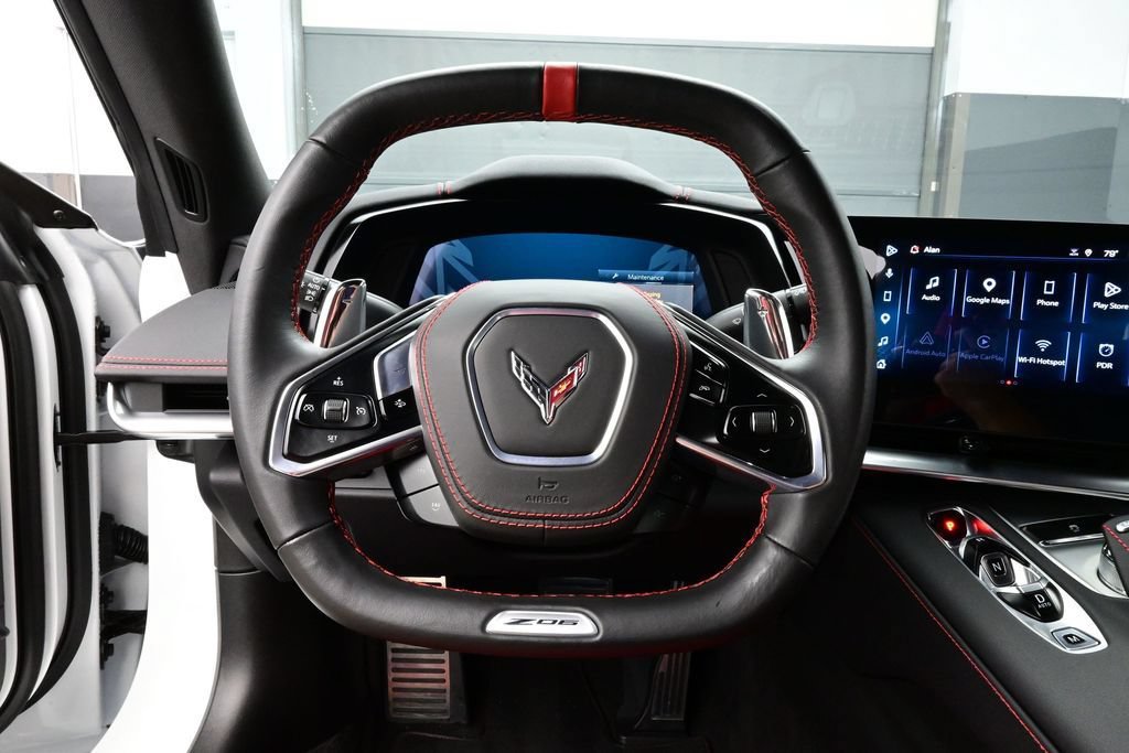 Used 2025 Chevrolet Corvette Z06 RWD image 8