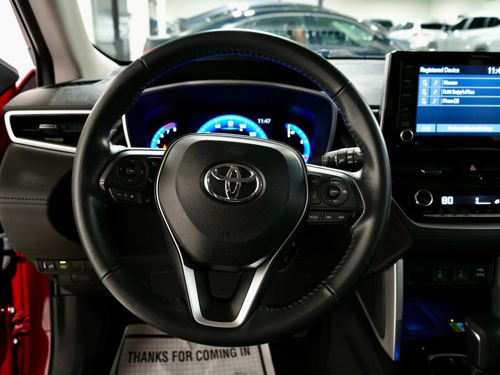 Used 2022 Toyota Corolla Cross XLE image 16