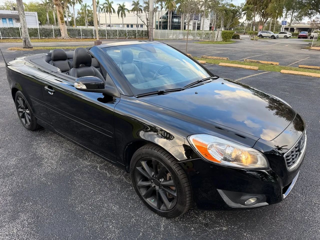 Used 2013 Volvo C70 T5 image 2