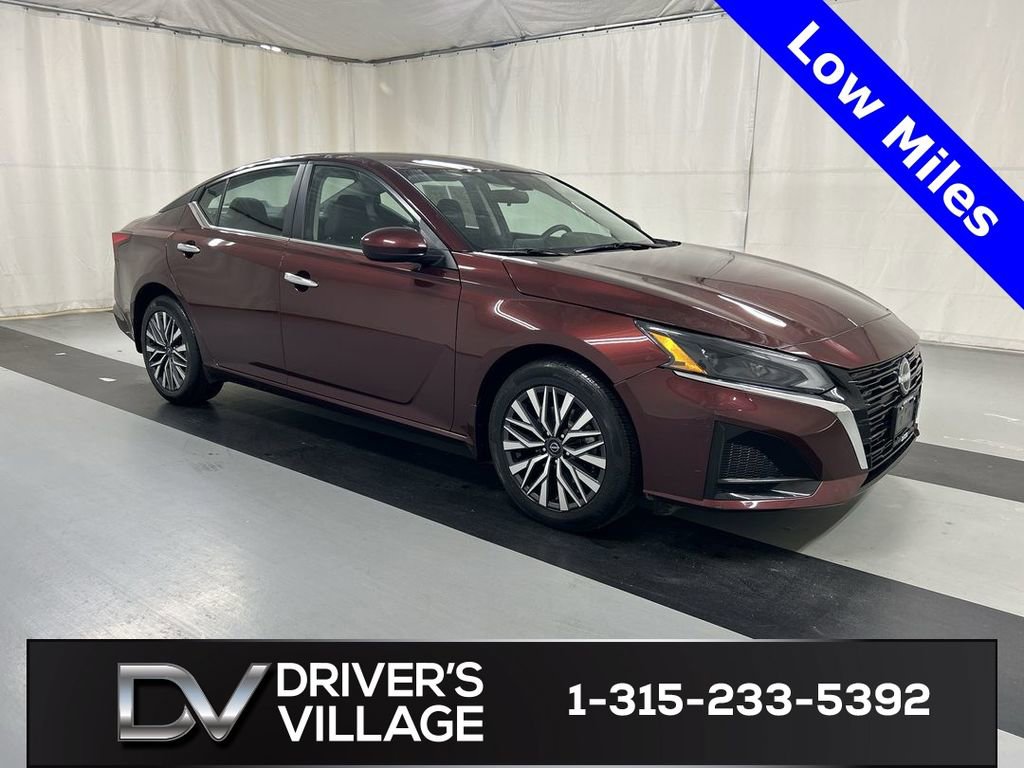 Used 2023 Nissan Altima 2.5 SV