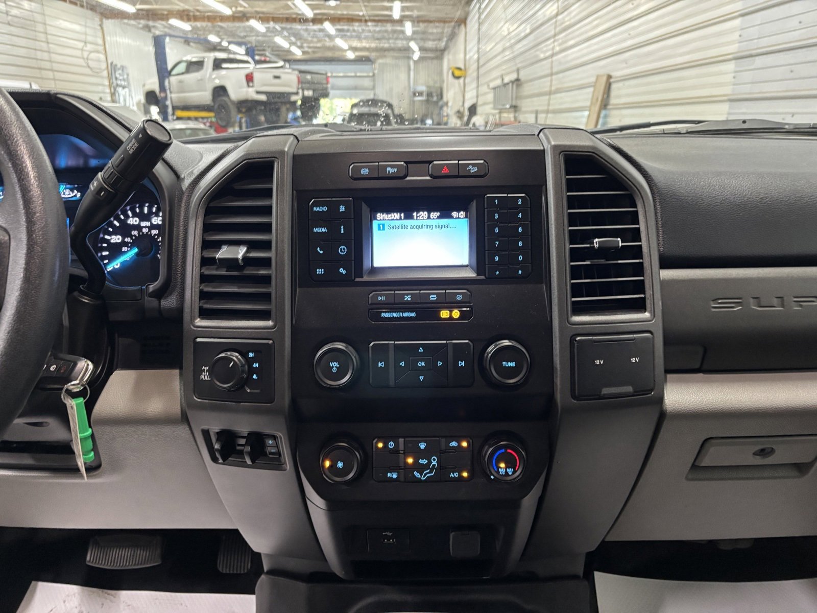 Used 2020 Ford F250 XL w/ STX Appearance Package image 16