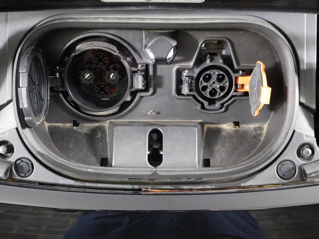 Used 2023 Nissan Leaf S FWD image 13