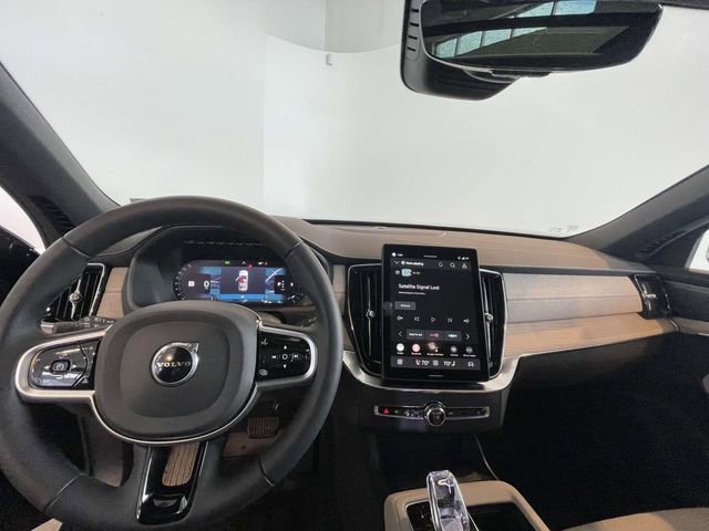 Used 2026 Volvo XC90 B5 Plus w/ Protection Package image 19