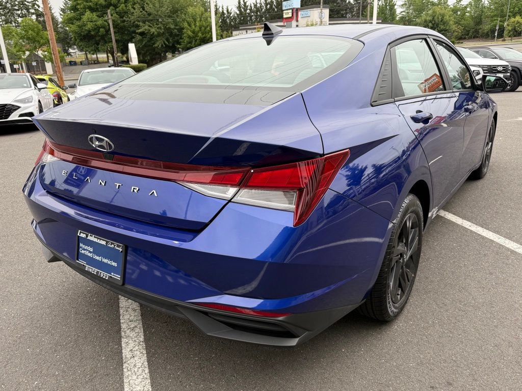 Certified 2023 Hyundai Elantra SEL FWD image 5