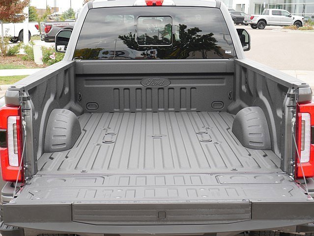 New 2026 Ford F450 Platinum w/ FX4 Off-Road Package image 40