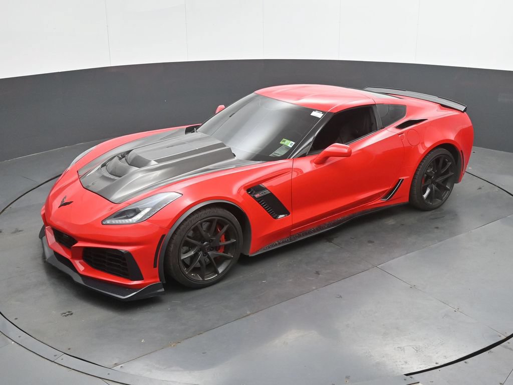 Used 2016 Chevrolet Corvette Z06 w/ 3LZ Preferred Equipment Group RWD image 37