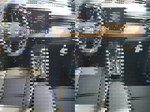 New 2026 GMC Canyon AT4 w/ AT4 Premium Package image 14