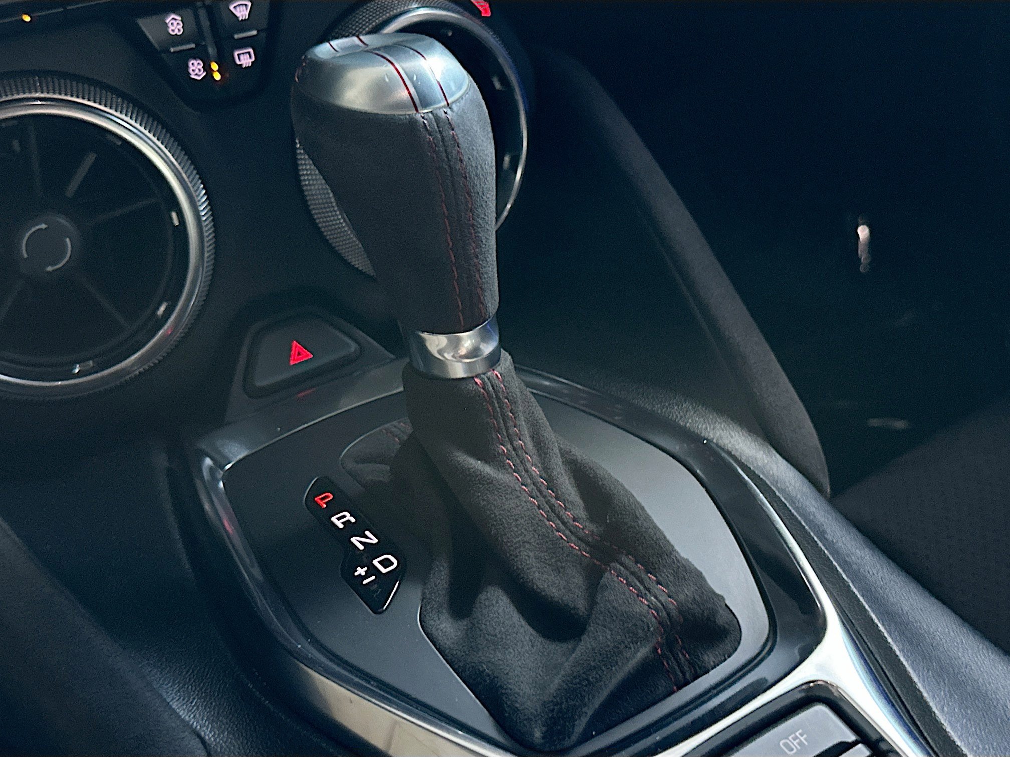 Used 2021 Chevrolet Camaro ZL1 image 17