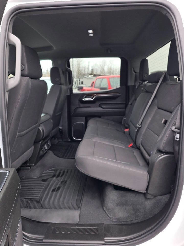 Used 2024 GMC Sierra 1500 Elevation AWD/4WD image 16