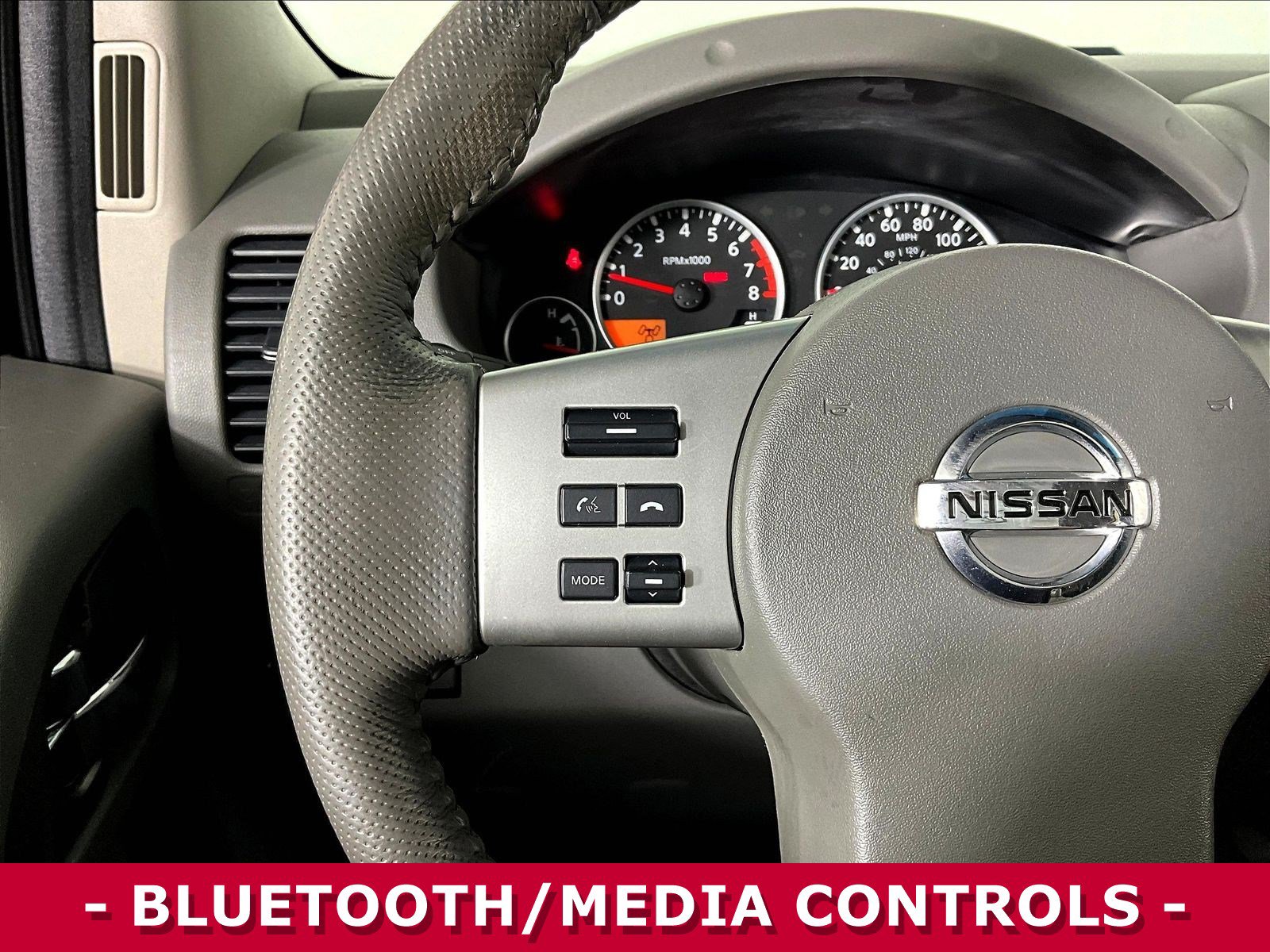 Used 2015 Nissan Frontier SL AWD/4WD image 12