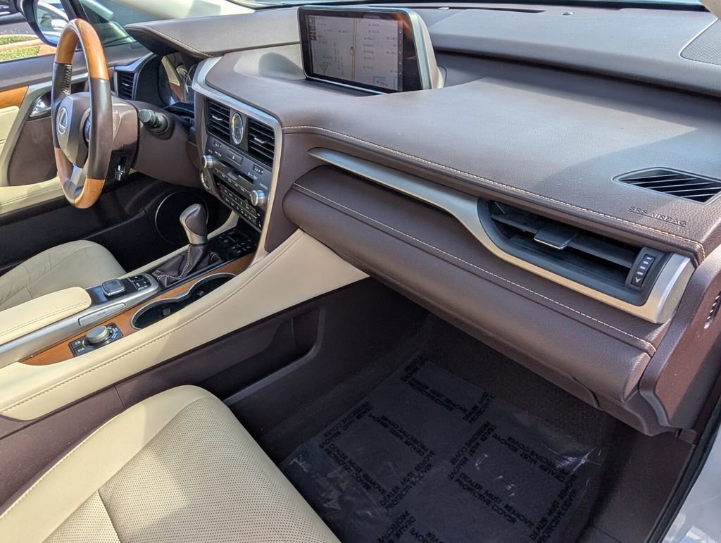 Used 2017 Lexus RX 450h AWD image 18