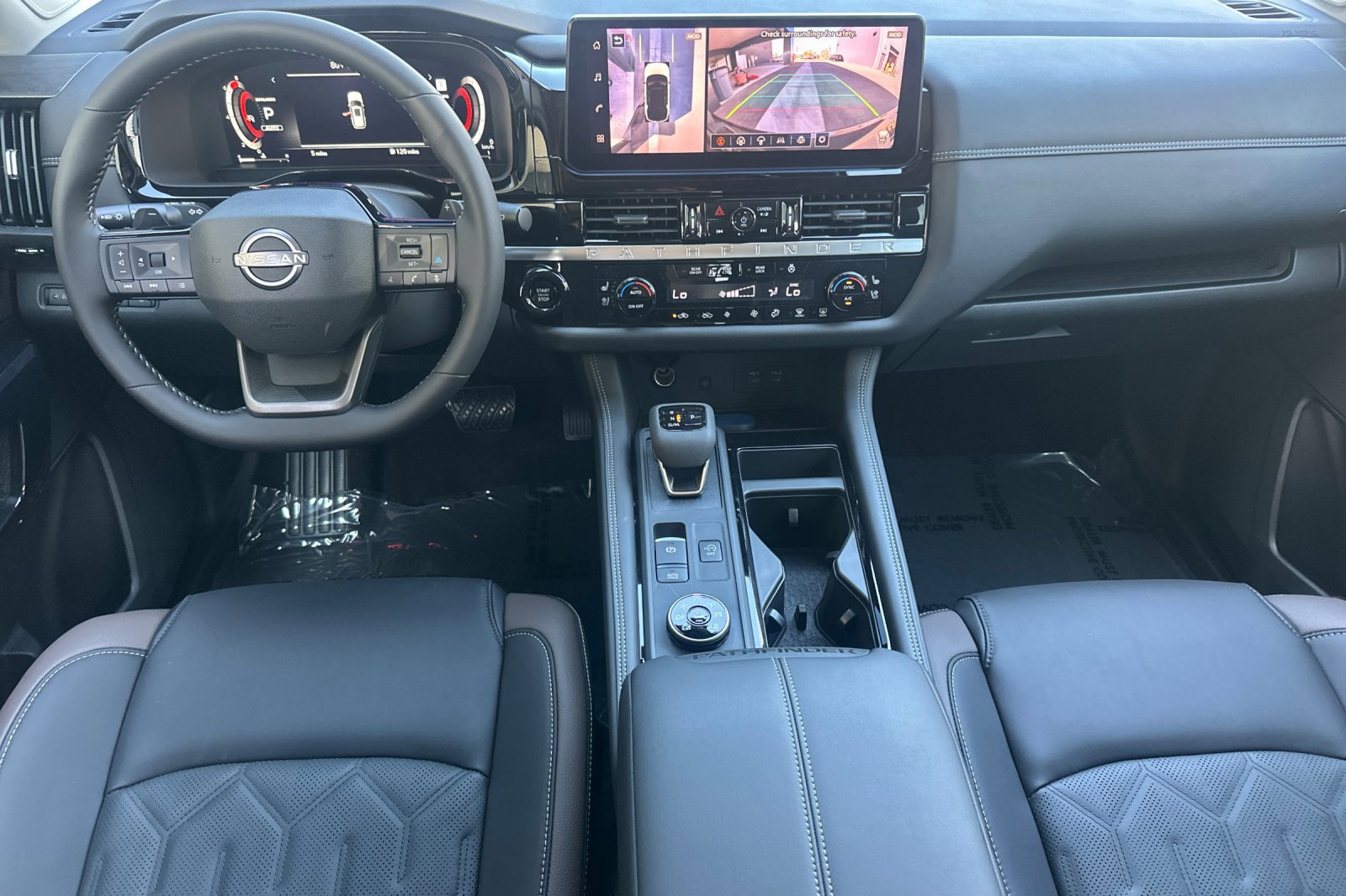 New 2026 Nissan Pathfinder Platinum AWD/4WD image 16