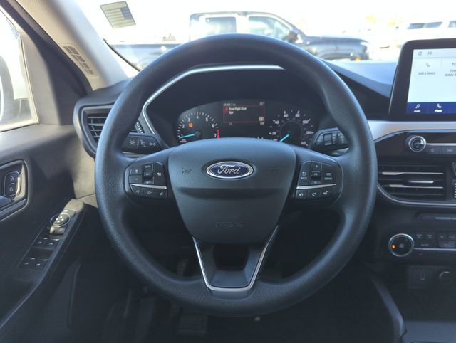 Used 2020 Ford Escape SE image 25