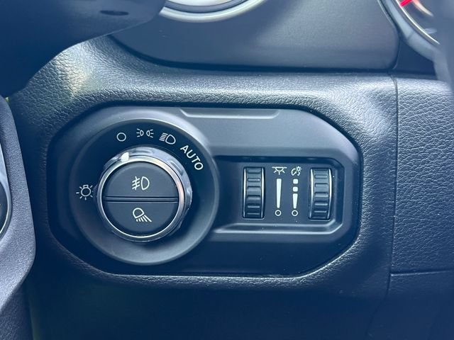 Used 2021 Jeep Gladiator Rubicon AWD/4WD image 18