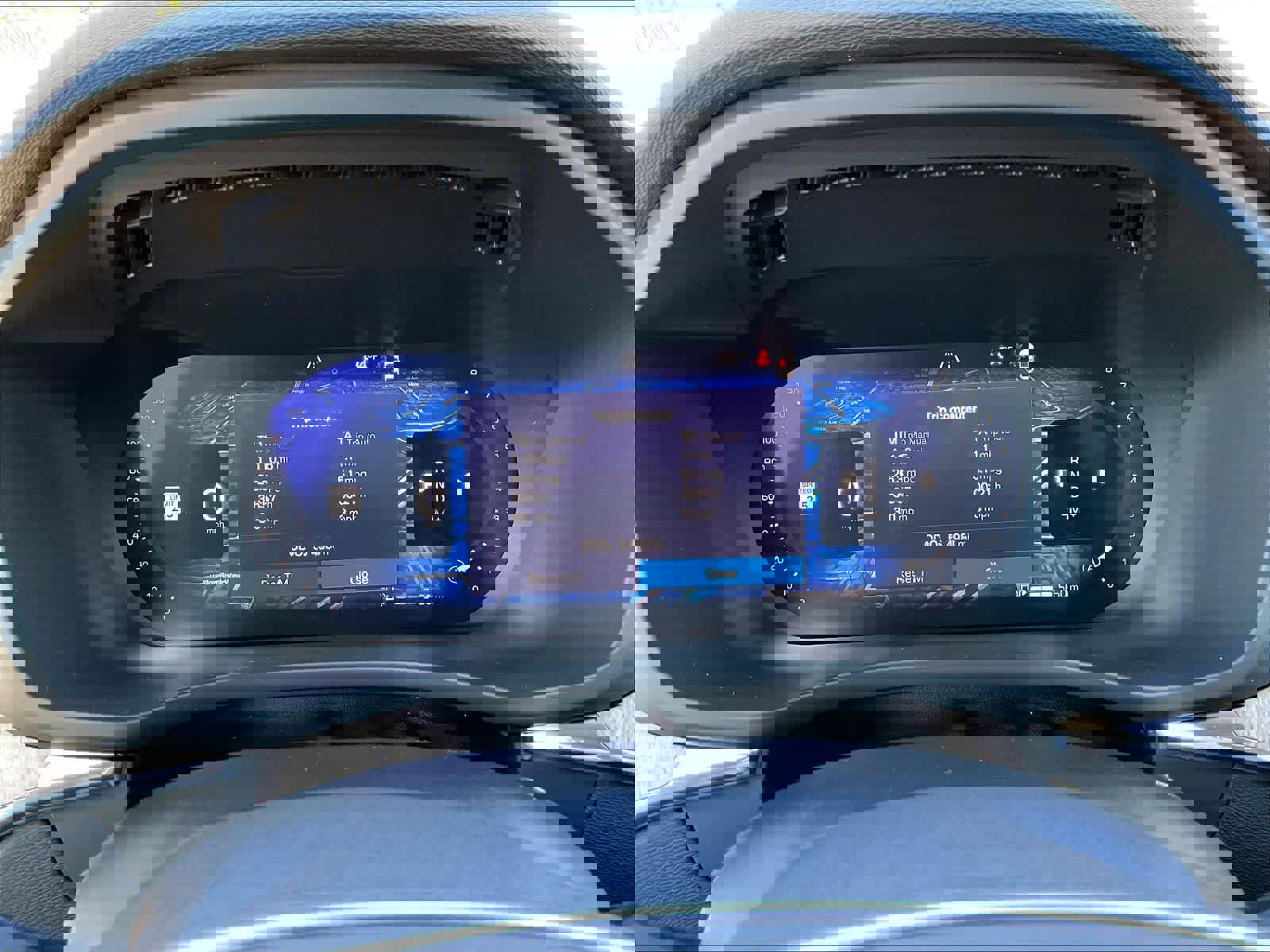 Used 2026 Volvo XC60 B5 Plus w/ Climate Package image 22