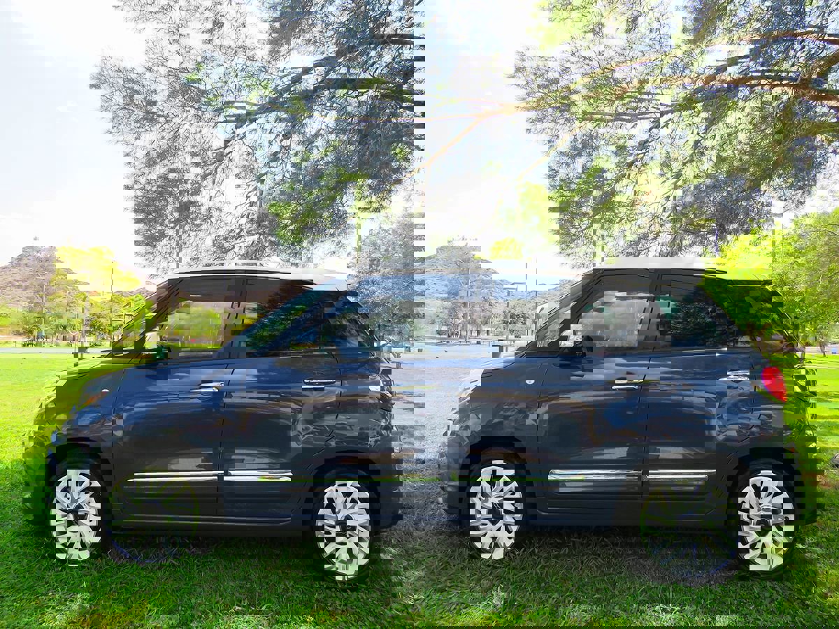 Used 2018 FIAT 500L Lounge image 3