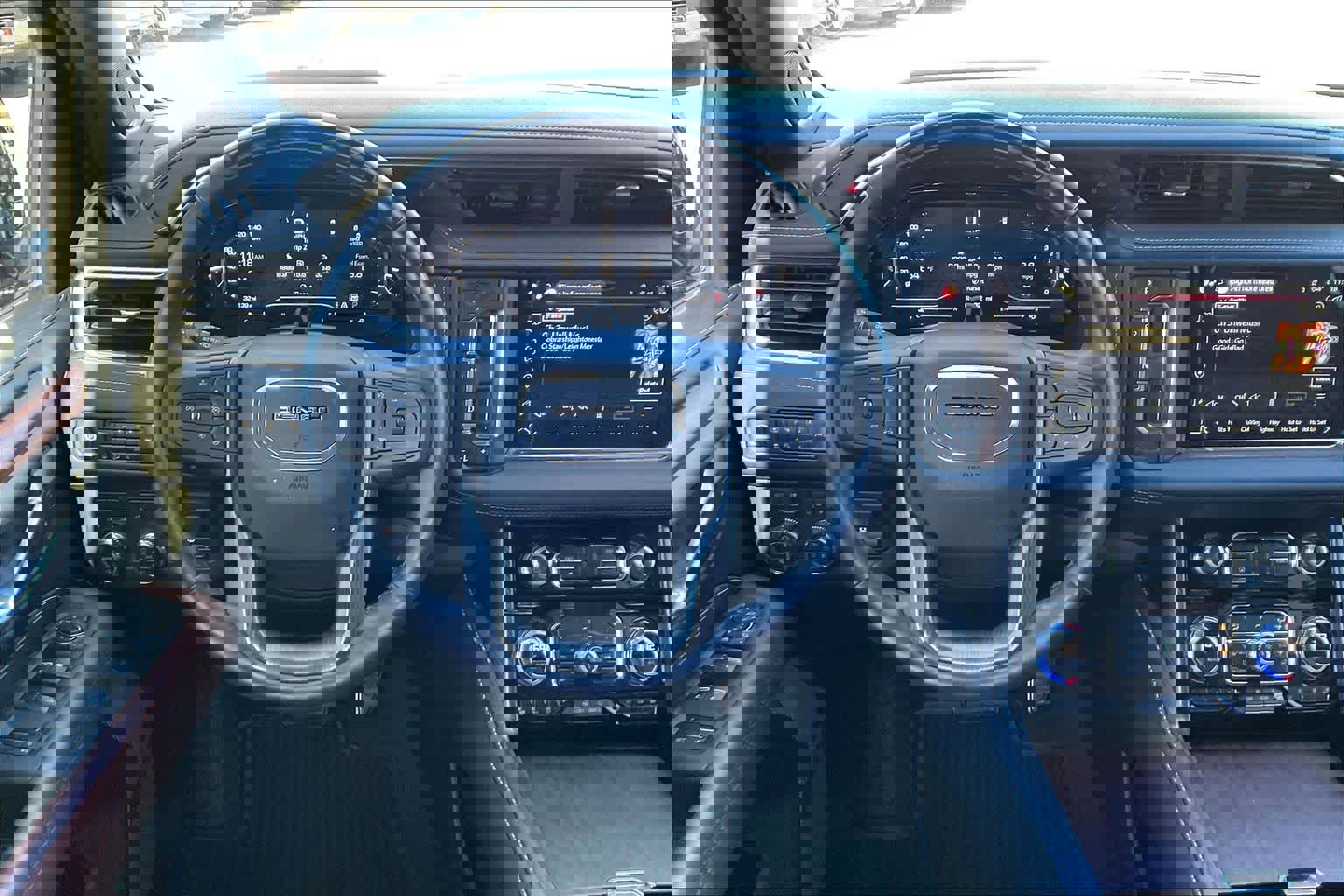 Used 2023 GMC Yukon Denali Ultimate image 6