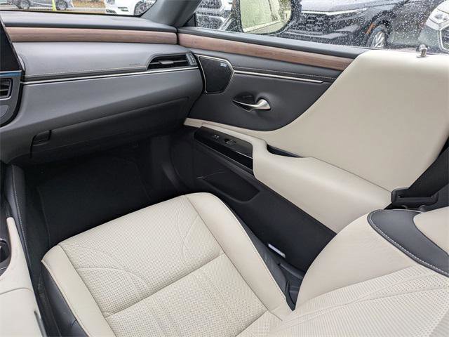 Certified 2025 Lexus ES 350 Ultra Luxury image 16