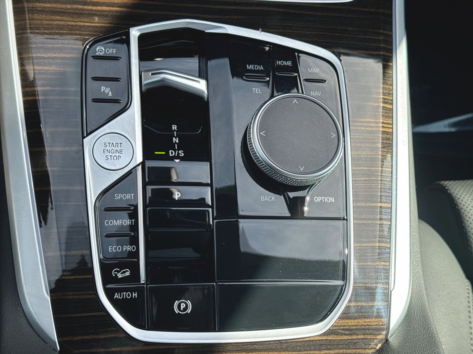 Certified 2025 BMW X5 xDrive40i w/ Premium Package image 23