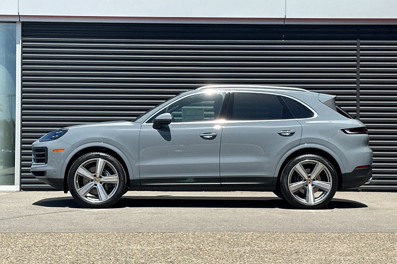 New 2026 Porsche Cayenne AWD/4WD image 2