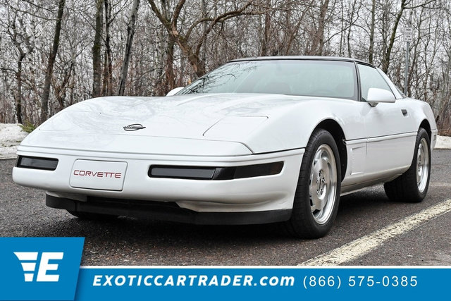 Used 1995 Chevrolet Corvette Coupe RWD image 1